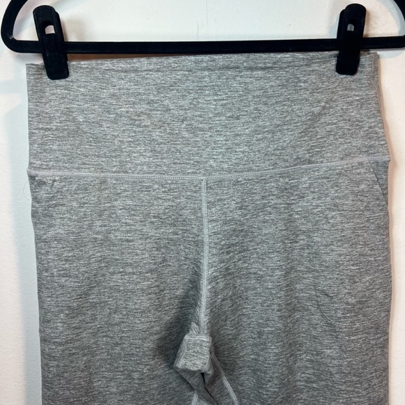 OFFLINE by Aerie Women's The Hugger Bootcut Hi-Rise Leggings Heather Gray Sz XL - Picture 2 of 10